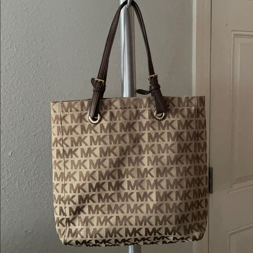 Michael Kors Tote